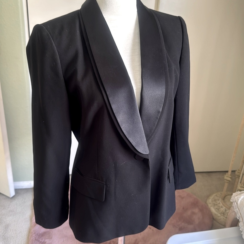 New! Evening stretchy jacket with Satin Lapel size 6